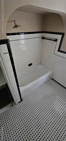 180 Lenox Street, Detroit, MI 48215