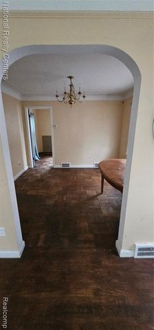 180 Lenox Street, Detroit, MI 48215