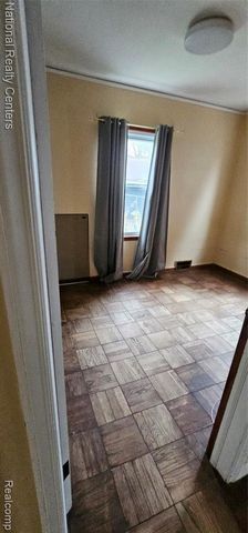 180 Lenox Street, Detroit, MI 48215