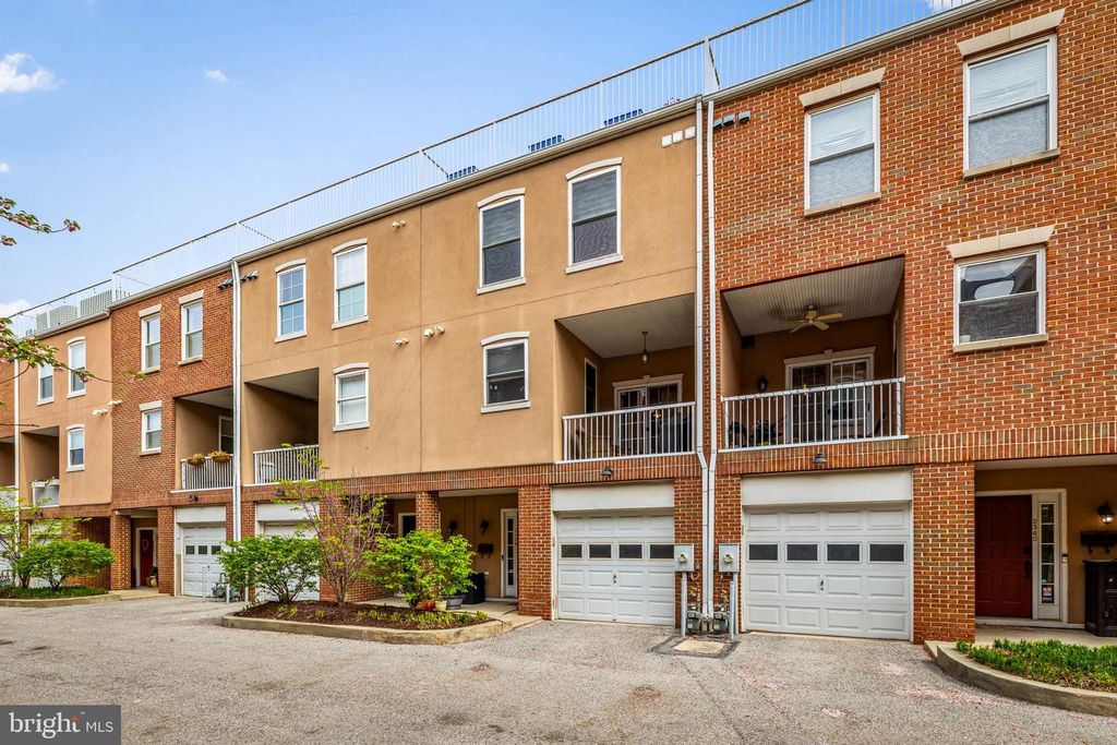 Image 13 of property listing at 2338 CAMBRIDGE WALK, Baltimore, MD 21224