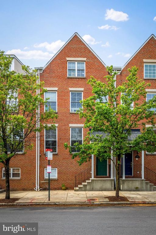 Image 3 of property listing at 2338 CAMBRIDGE WALK, Baltimore, MD 21224