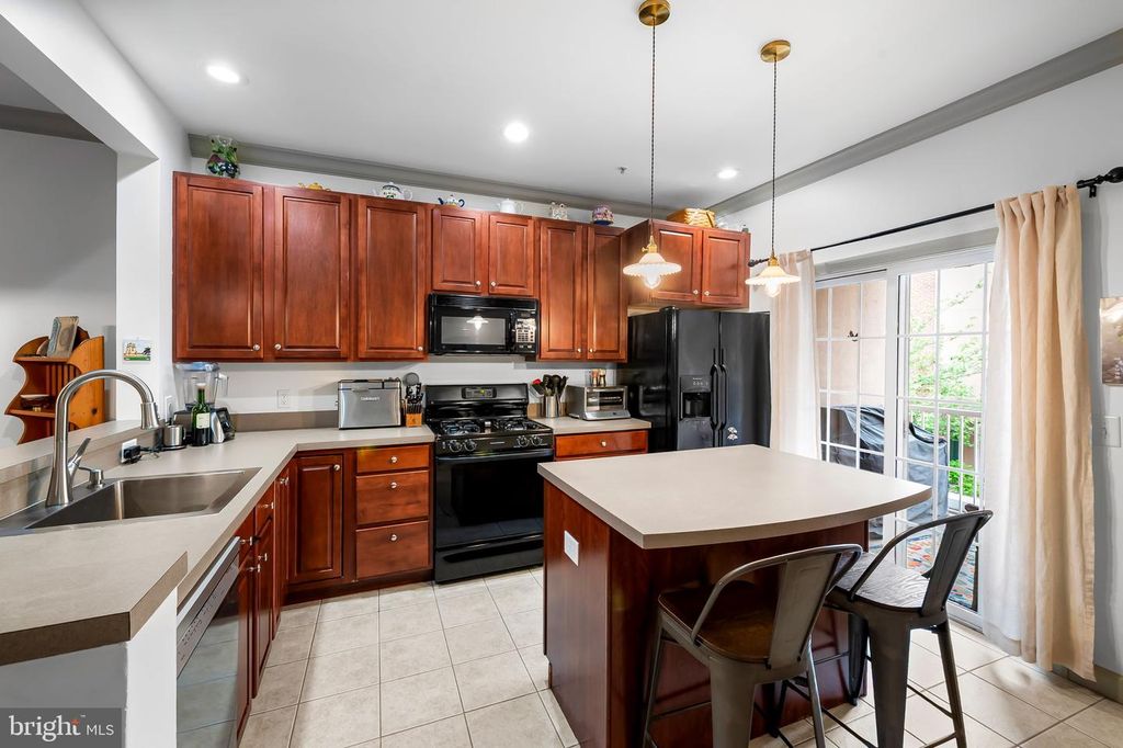 Image 32 of property listing at 2338 CAMBRIDGE WALK, Baltimore, MD 21224