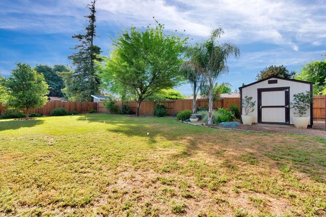 778 W Polson Avenue, Clovis, CA 93612
