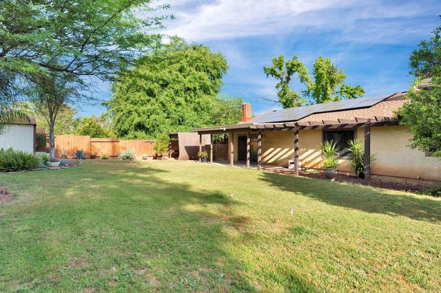 778 W Polson Avenue, Clovis, CA 93612