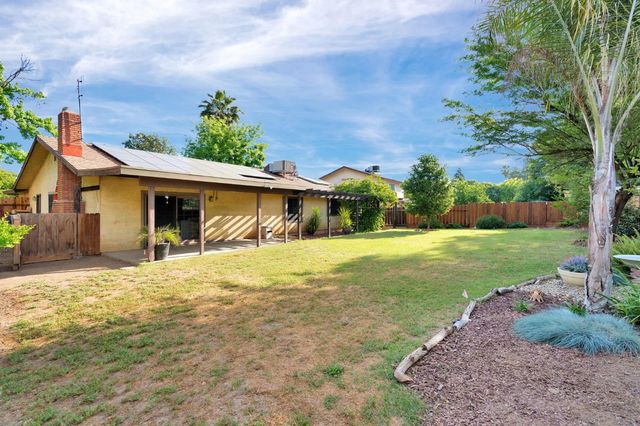 778 W Polson Avenue, Clovis, CA 93612