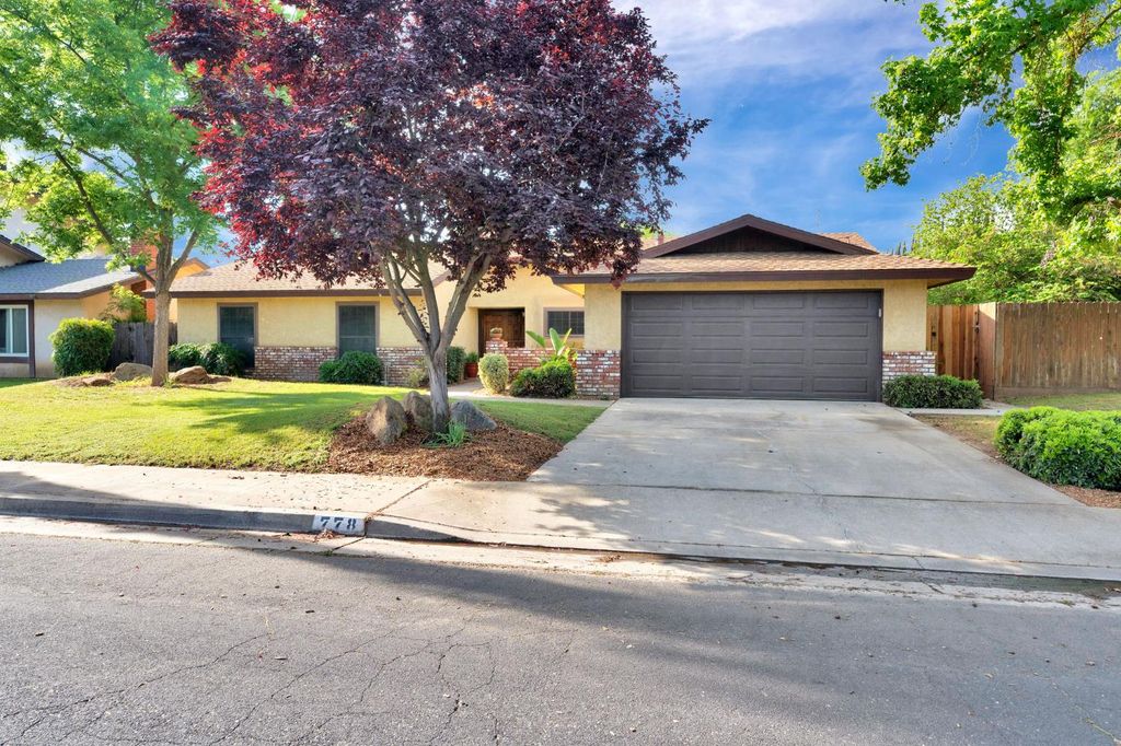 Image 2 of property listing at 778 W Polson Avenue, Clovis, CA 93612