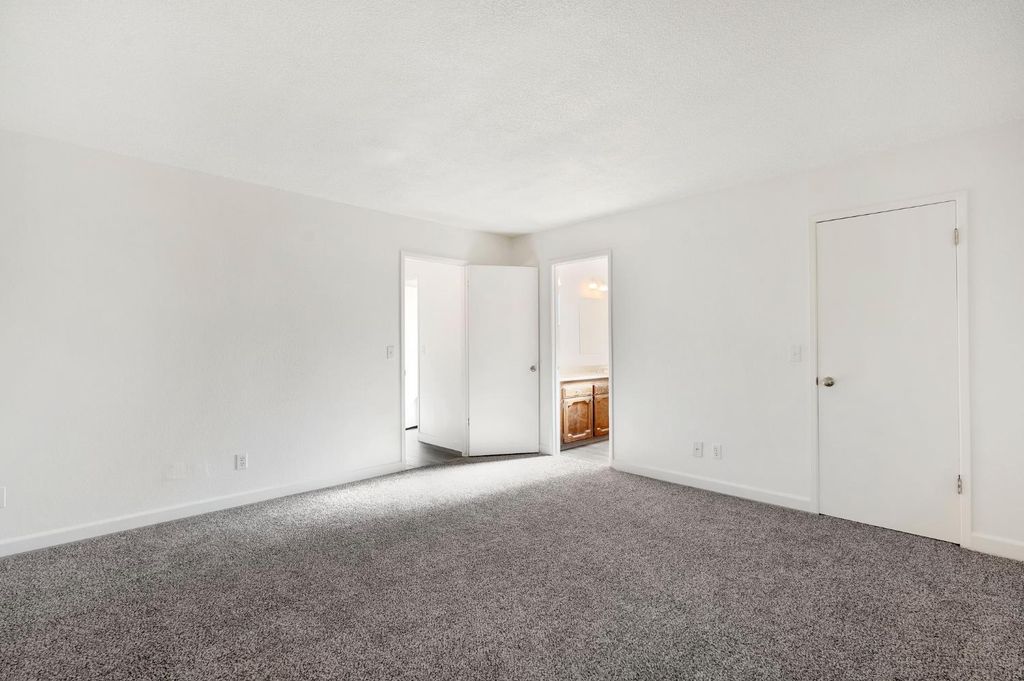 Image 23 of property listing at 778 W Polson Avenue, Clovis, CA 93612