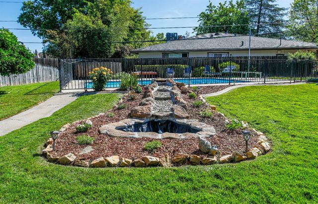 3236 Smathers Way, Carmichael, CA 95608