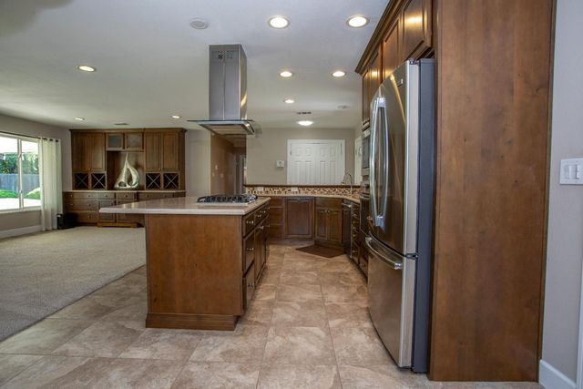 3236 Smathers Way, Carmichael, CA 95608