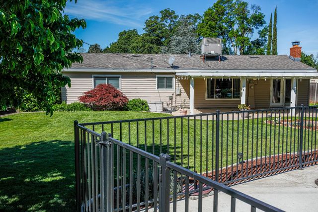 3236 Smathers Way, Carmichael, CA 95608