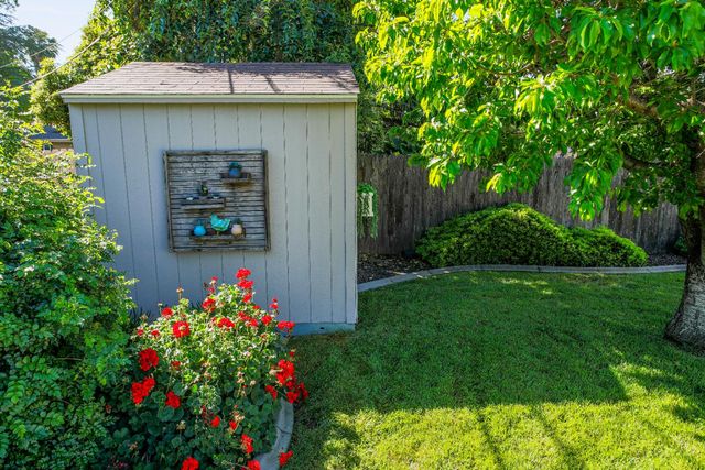 3236 Smathers Way, Carmichael, CA 95608