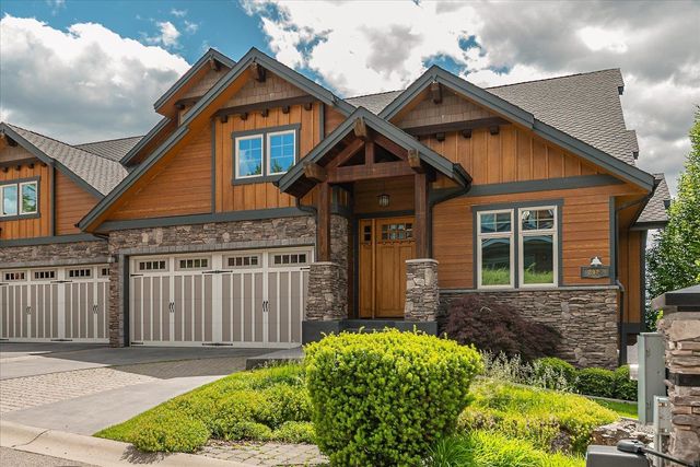 8924 E Clearview Ln, Spokane, WA 99217