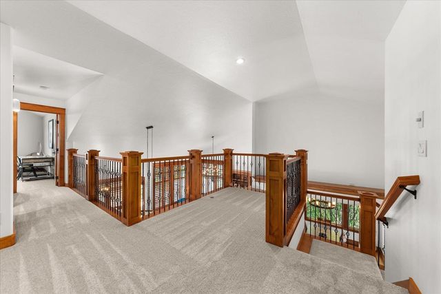 8924 E Clearview Ln, Spokane, WA 99217