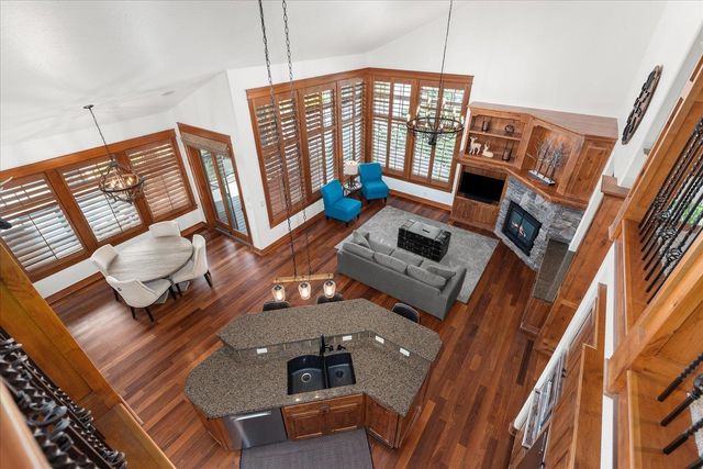 8924 E Clearview Ln, Spokane, WA 99217