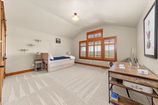 8924 E Clearview Ln, Spokane, WA 99217