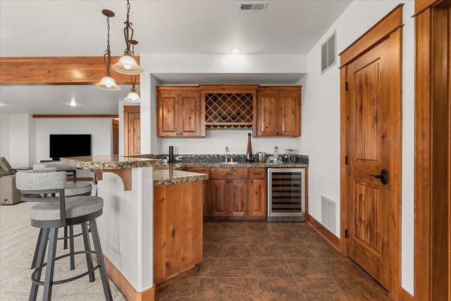 8924 E Clearview Ln, Spokane, WA 99217