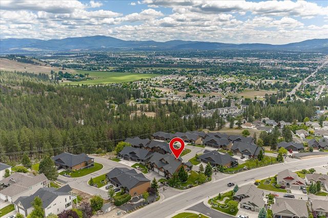 8924 E Clearview Ln, Spokane, WA 99217