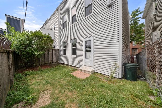 106 H Street, Boston, MA 02127