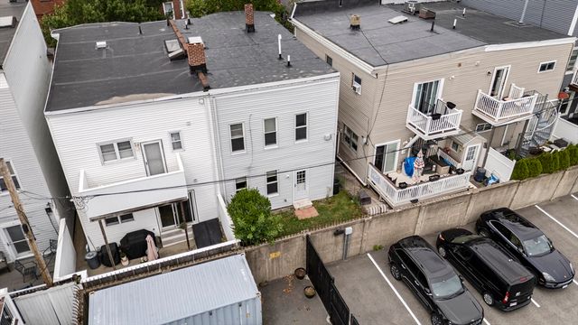 106 H Street, Boston, MA 02127