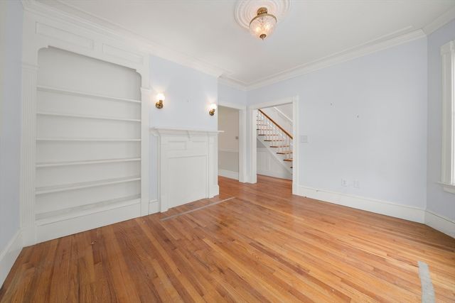 106 H Street, Boston, MA 02127