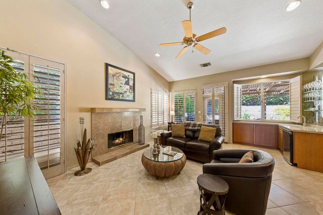 367 Cypress Point Drive, Palm Desert, CA 92211