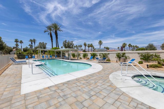 367 Cypress Point Drive, Palm Desert, CA 92211