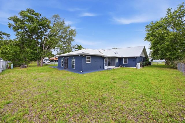 549 SILVER COURSE RUN, Ocala, FL 34472