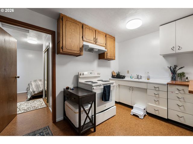 91471 N COBURG Rd, Eugene, OR 97408
