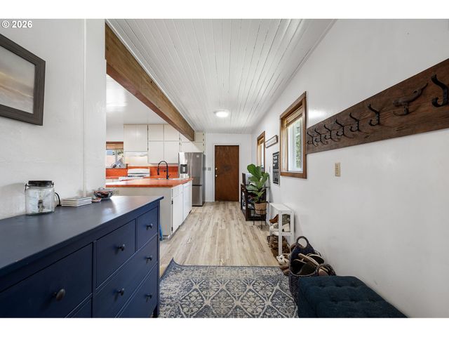91471 N COBURG Rd, Eugene, OR 97408