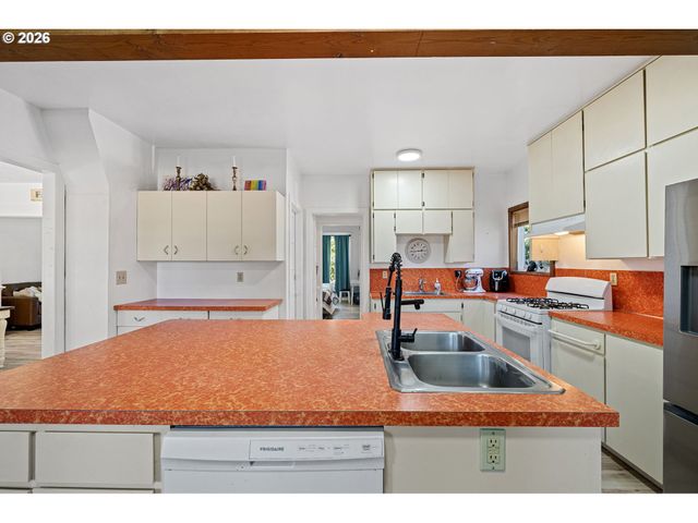 91471 N COBURG Rd, Eugene, OR 97408