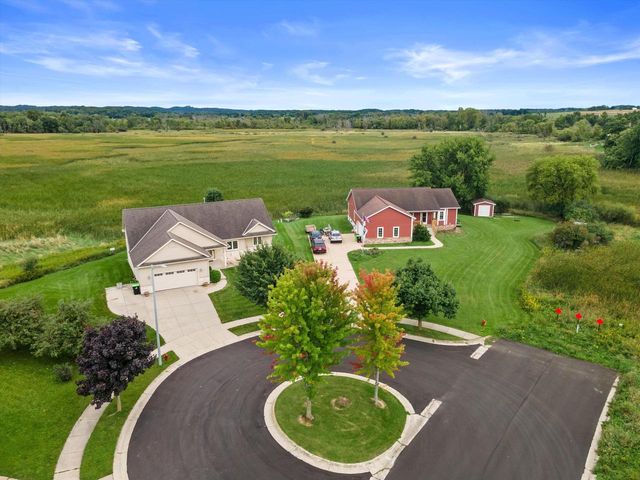 1246 S Wilson AVENUE, Hartford, WI 53027