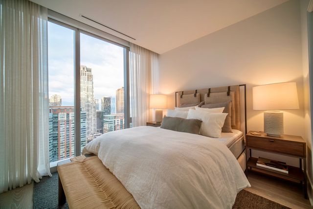 363 E Wacker Drive 2706, Chicago, IL 60601