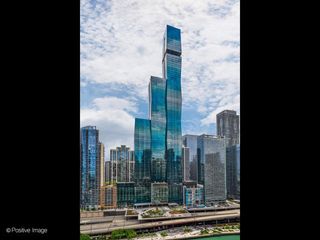 363 E Wacker Drive 2706, Chicago, IL 60601