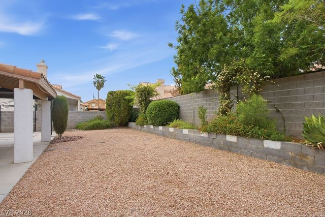 1920 Camino Carlos Rey, North Las Vegas, NV 89031