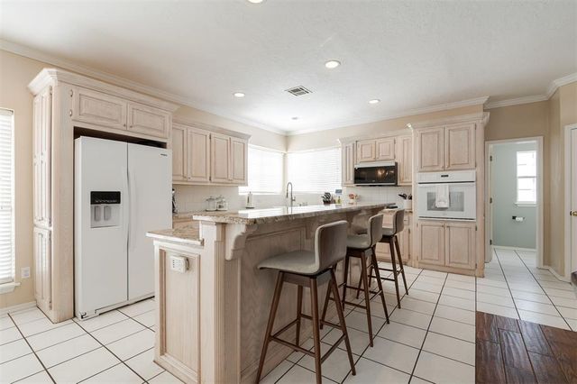 12700 Sutton Hill Road, Oklahoma City, OK 73142