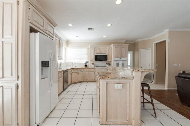 12700 Sutton Hill Road, Oklahoma City, OK 73142