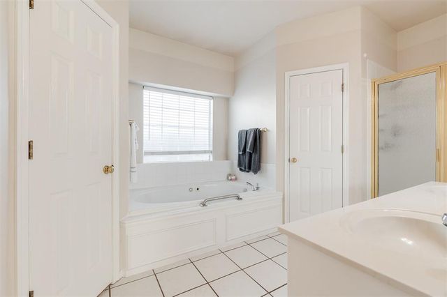 12700 Sutton Hill Road, Oklahoma City, OK 73142