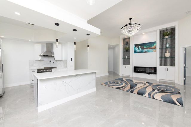 249 NW Bentley Circle, Port St. Lucie, FL 34986