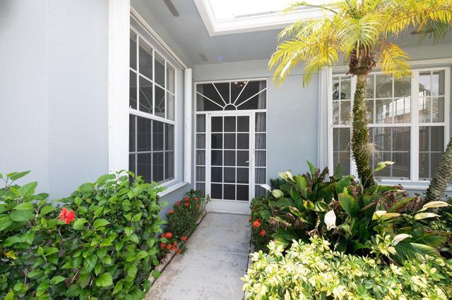 249 NW Bentley Circle, Port St. Lucie, FL 34986