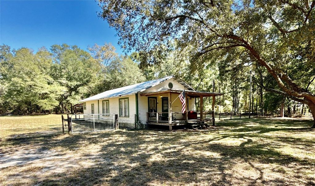 563 SW LONGHORN TERRACE, Fort White, FL 32038