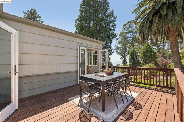 200 Fairlawn Dr, Berkeley, CA 94708