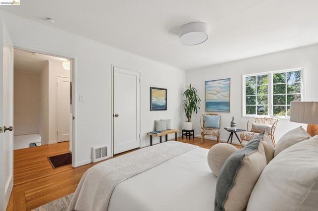 200 Fairlawn Dr, Berkeley, CA 94708