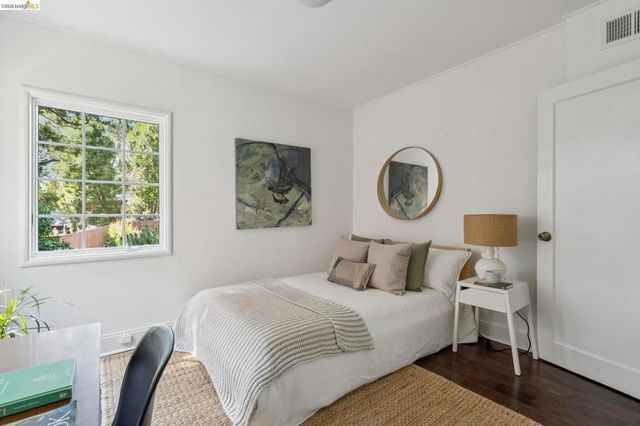 200 Fairlawn Dr, Berkeley, CA 94708