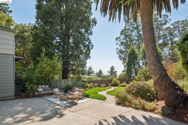 200 Fairlawn Dr, Berkeley, CA 94708