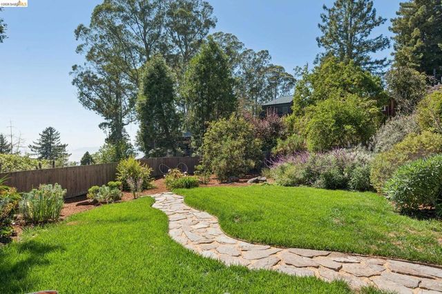 200 Fairlawn Dr, Berkeley, CA 94708