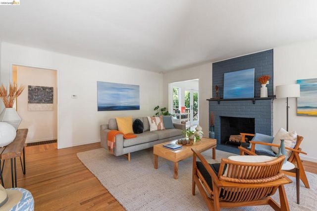 200 Fairlawn Dr, Berkeley, CA 94708