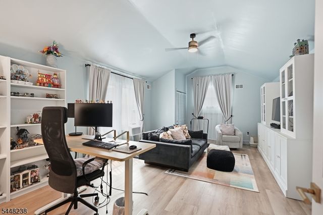 14 Big Piece Rd, Fairfield Twp., NJ 07004