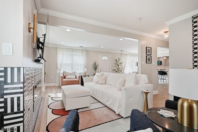 14 Big Piece Rd, Fairfield Twp., NJ 07004