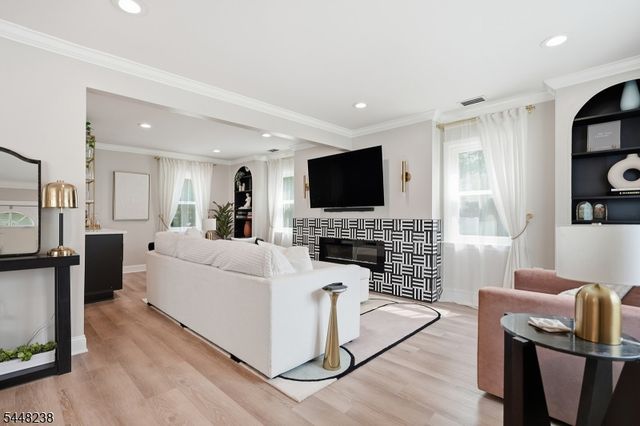 14 Big Piece Rd, Fairfield Twp., NJ 07004