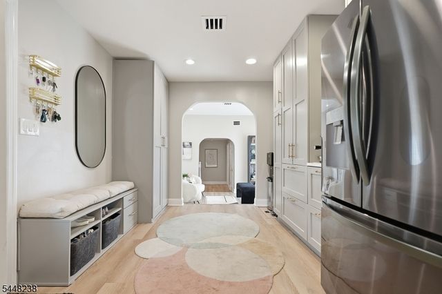 14 Big Piece Rd, Fairfield Twp., NJ 07004